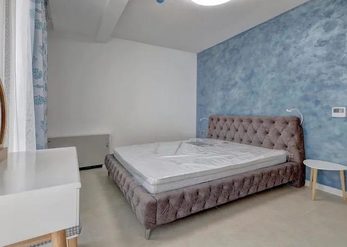 Apartman Luxury One Bedroom In *